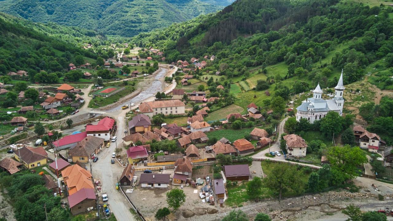 Pensiunea Colt Alb Ocolis Exteriér fotografie